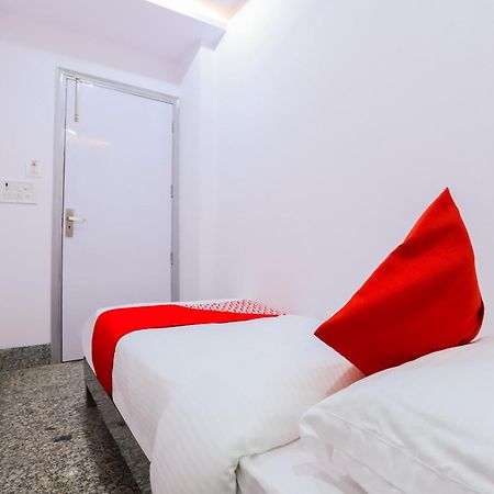 Hotel O New Tech India Delhi  Exteriör bild