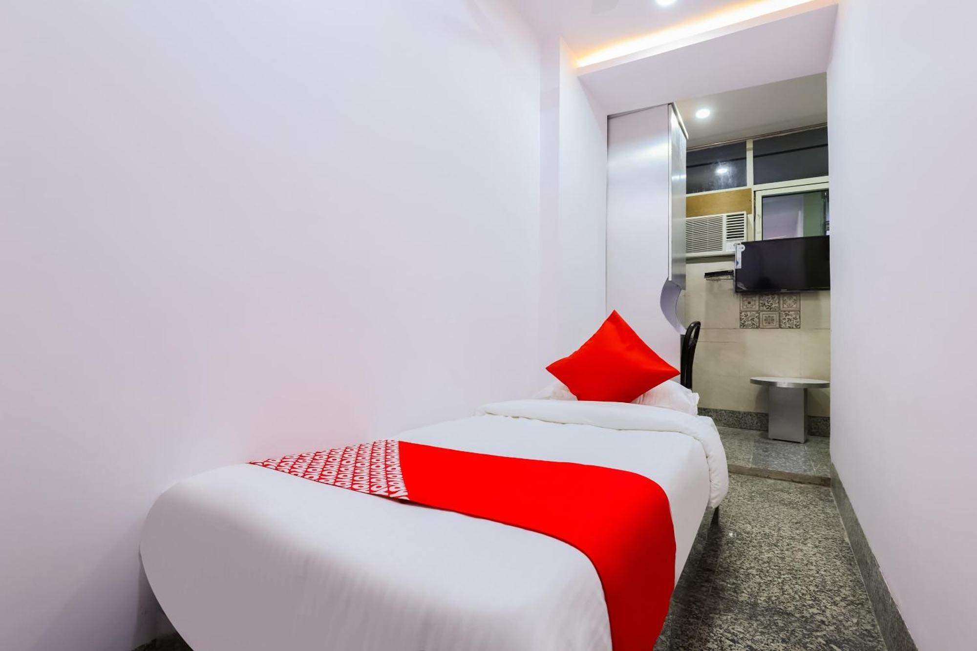 Hotel O New Tech India Delhi  Exteriör bild